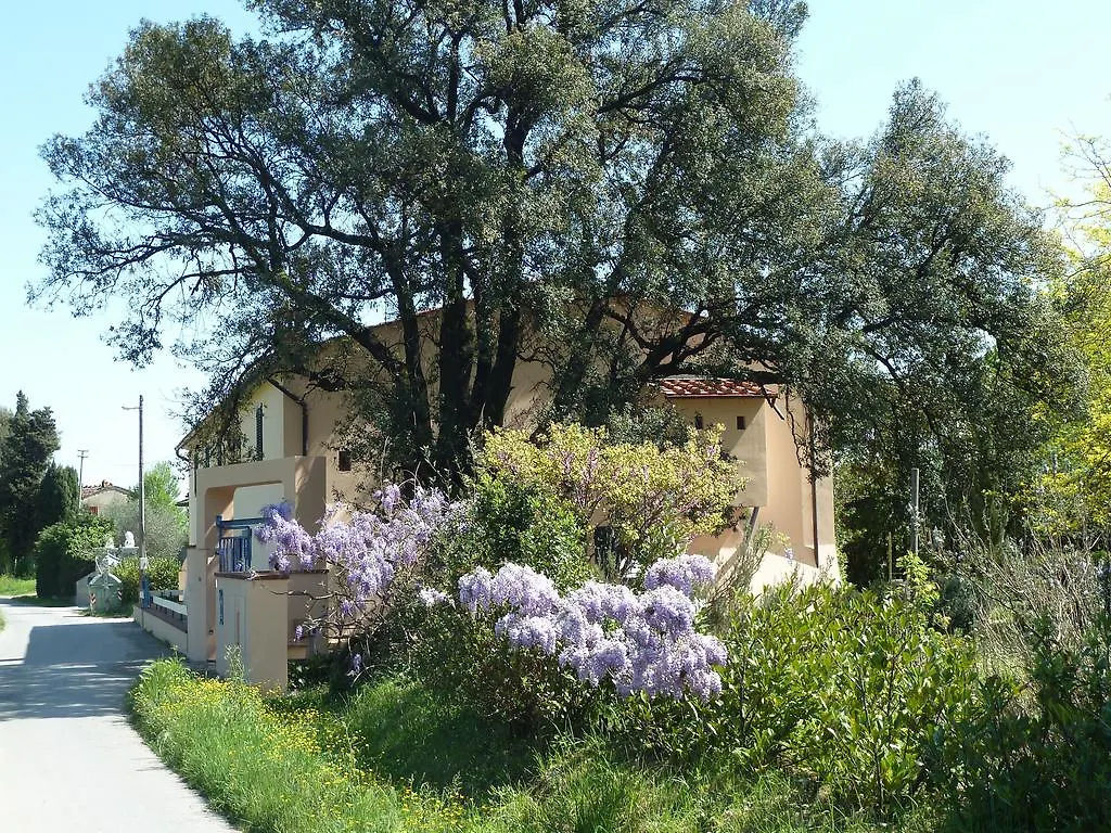 Country house Al Vecchio Leccio Guest House Pistoia Italy