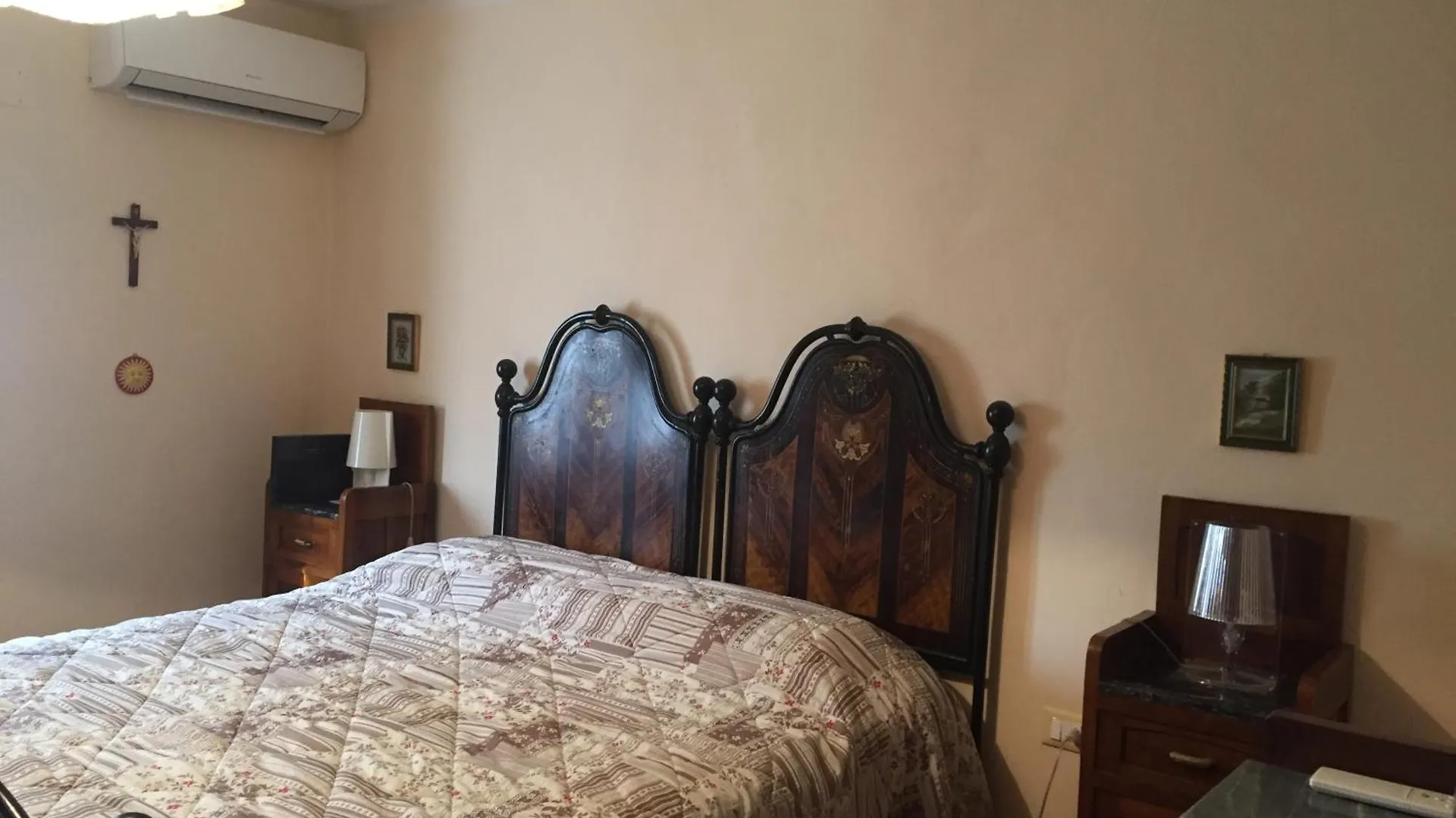 Country house Al Vecchio Leccio Guest House Pistoia
